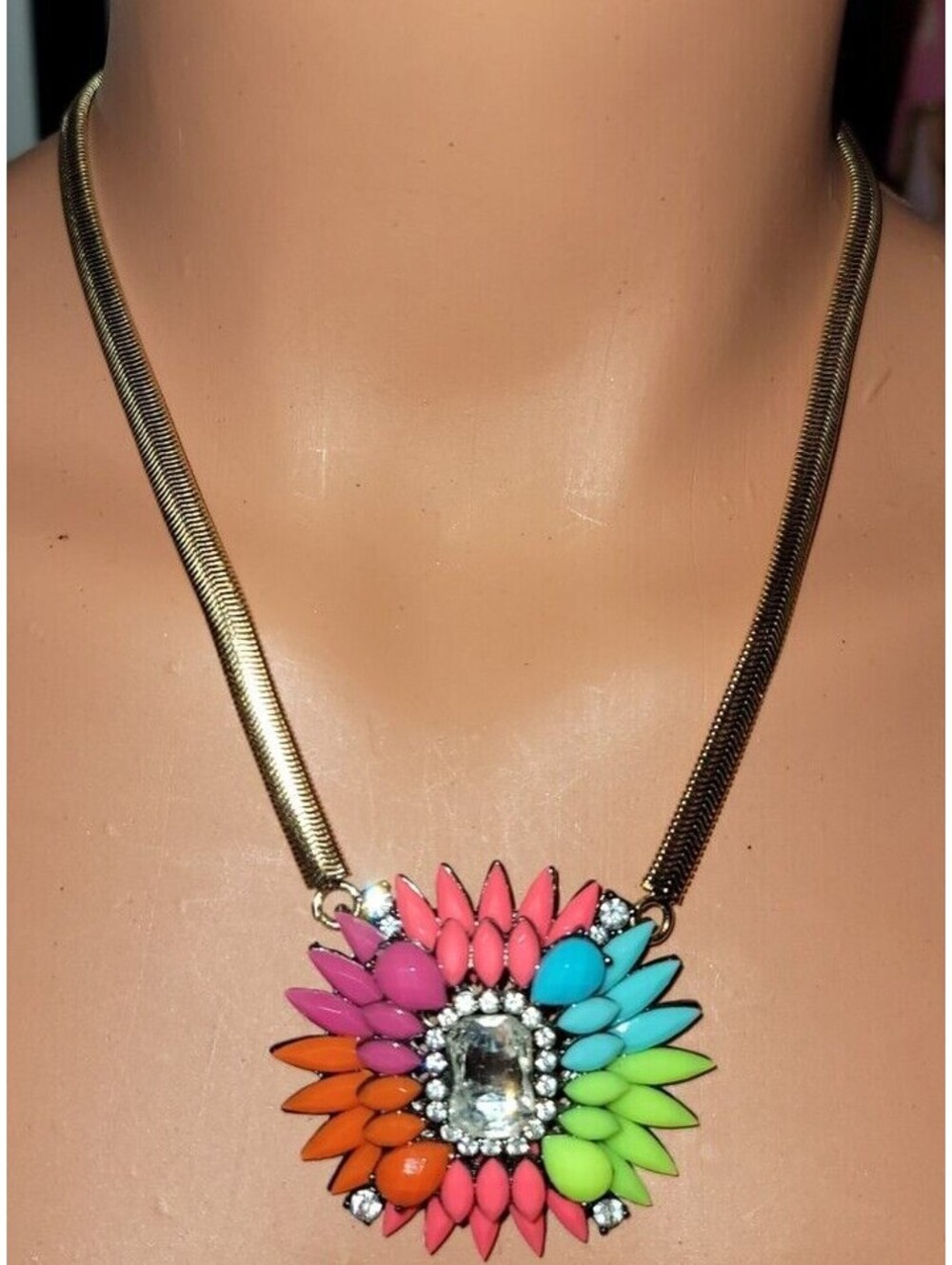 AMRITA SINGH NEON MULTICOLOR STONE PENDANT STATEMENT GOLD NECKLACE 8" LENGTH